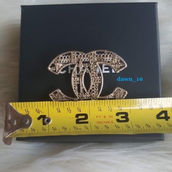 Chanel Tweed Chain Brooch, Light Gold. - Picture 9 of 10